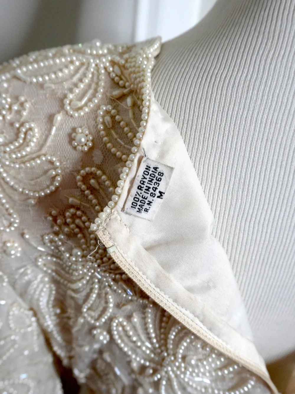 Vintage Laurence Kazar Lace, Pearls, Sequins White/Pink Formal Dress, Size M - Picture 9 of 9